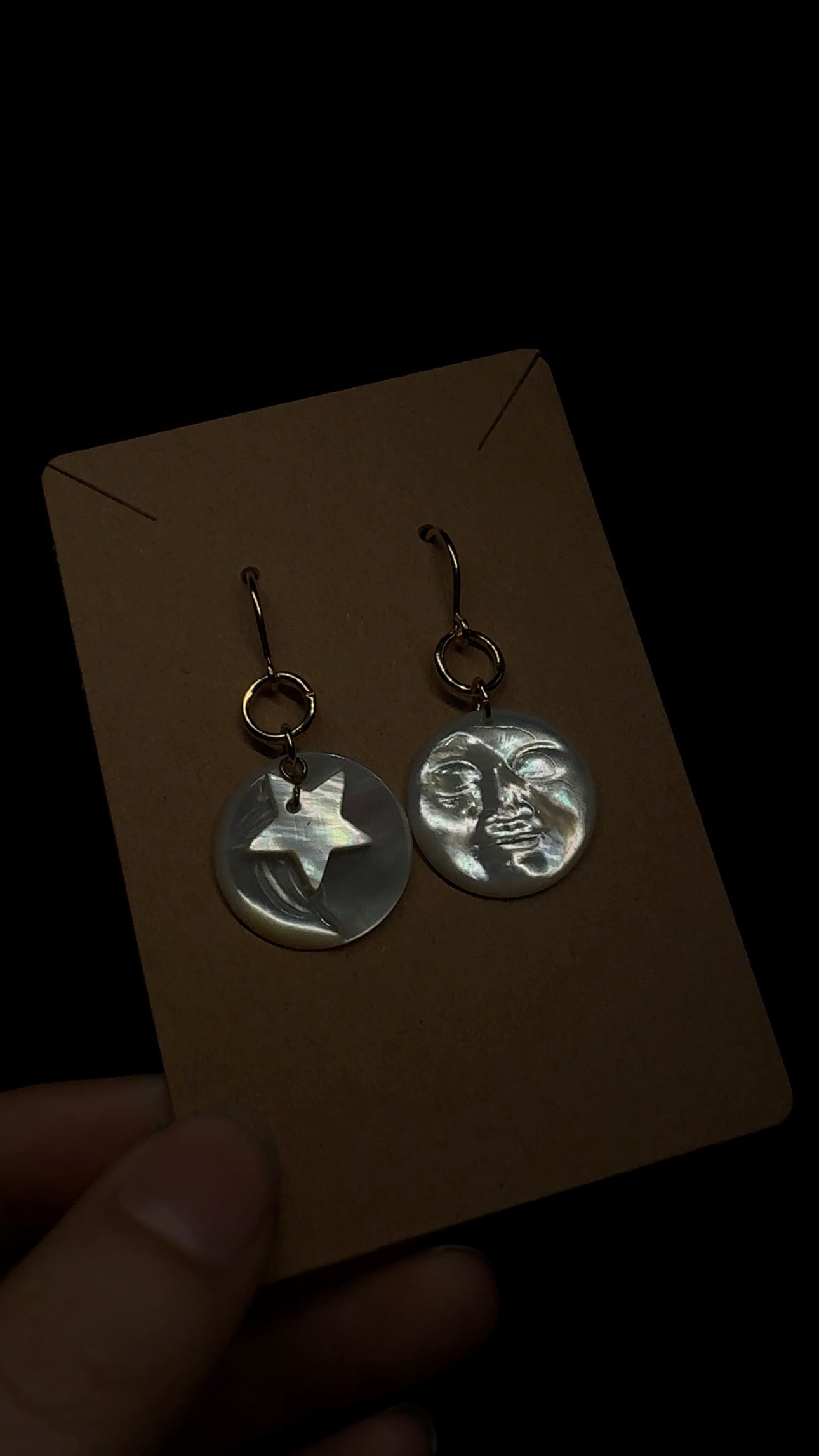 Moon earrings - mother of pearl