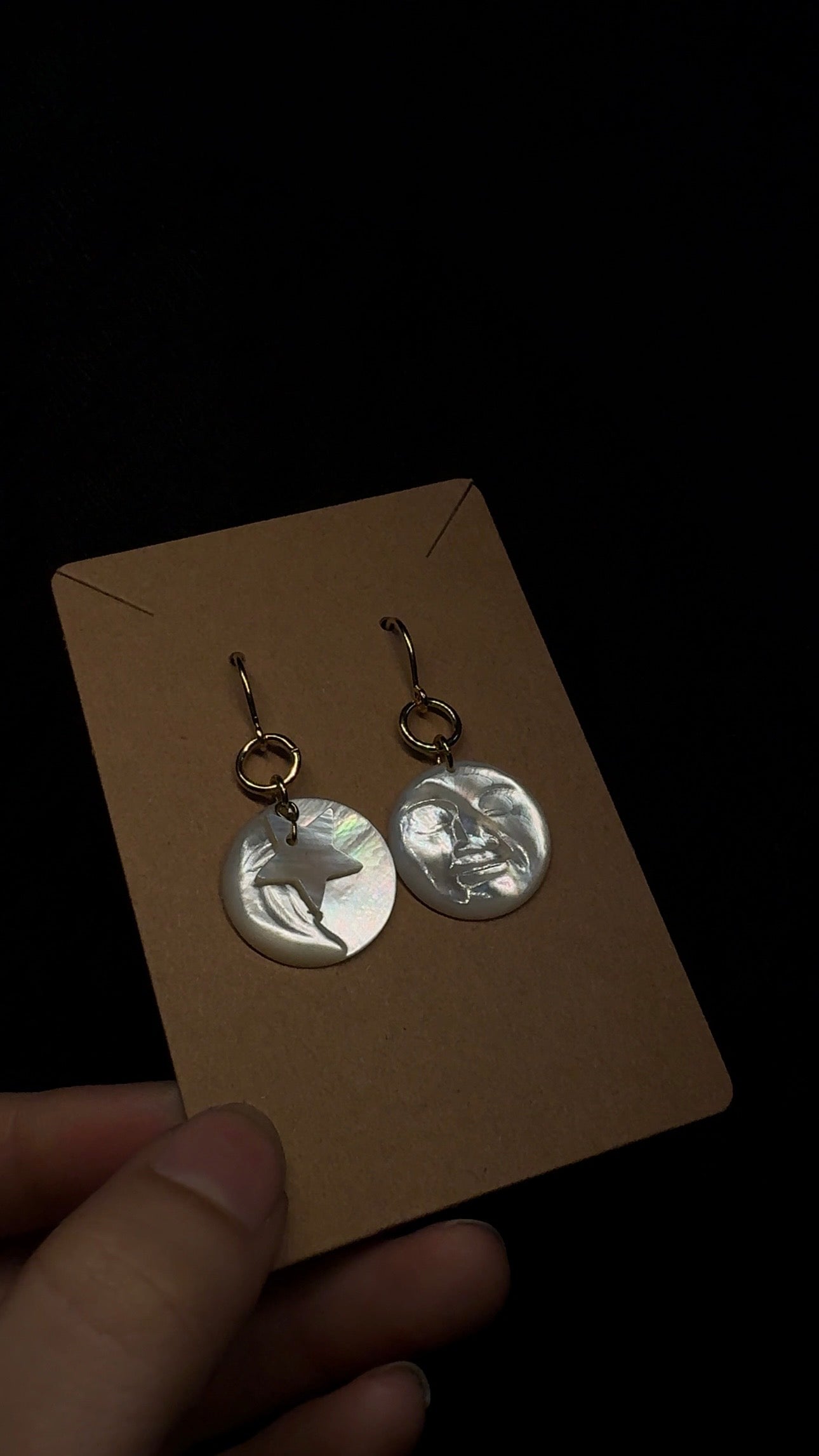 Moon earrings - mother of pearl