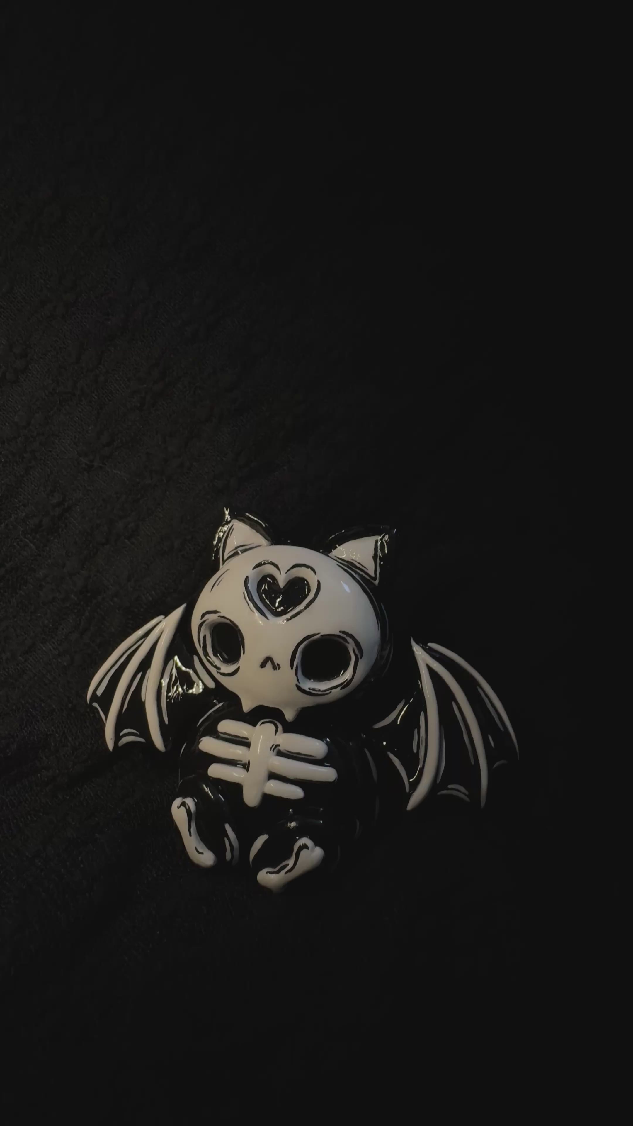 Skull Bat - desk buddy